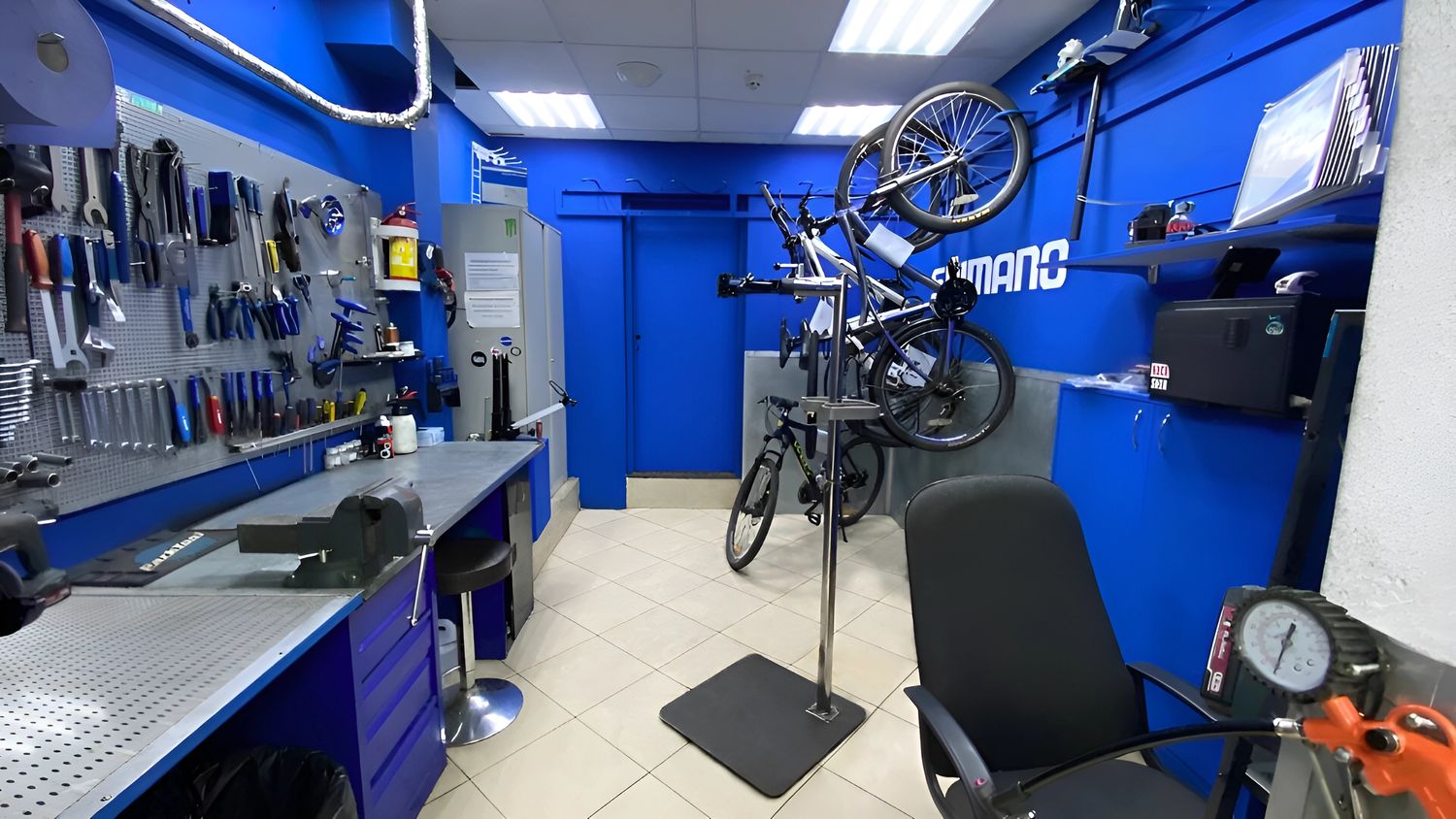 Фото нашего велосервиса