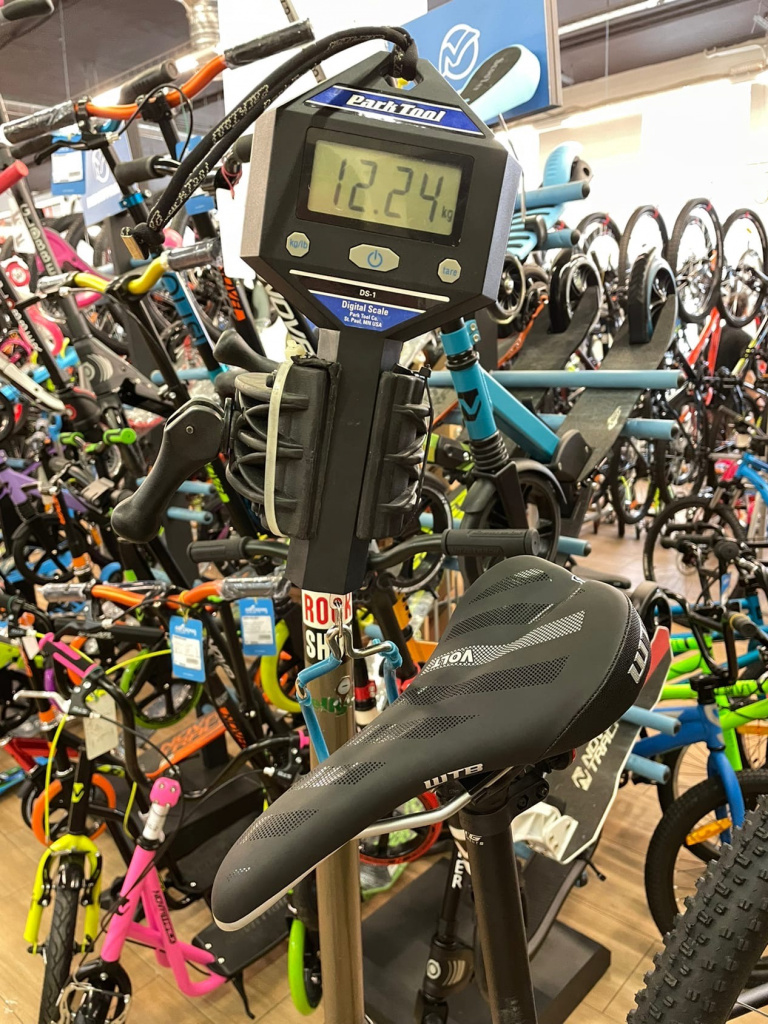 ZpD6oy7CkJA.jpg ZpD6oy7CkJA.jpg